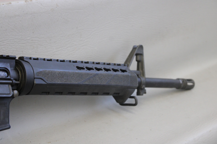 **POLICE TRADE** SPRINGFIELD ARMORY SAINT 5.56MM 1/8 TWIST